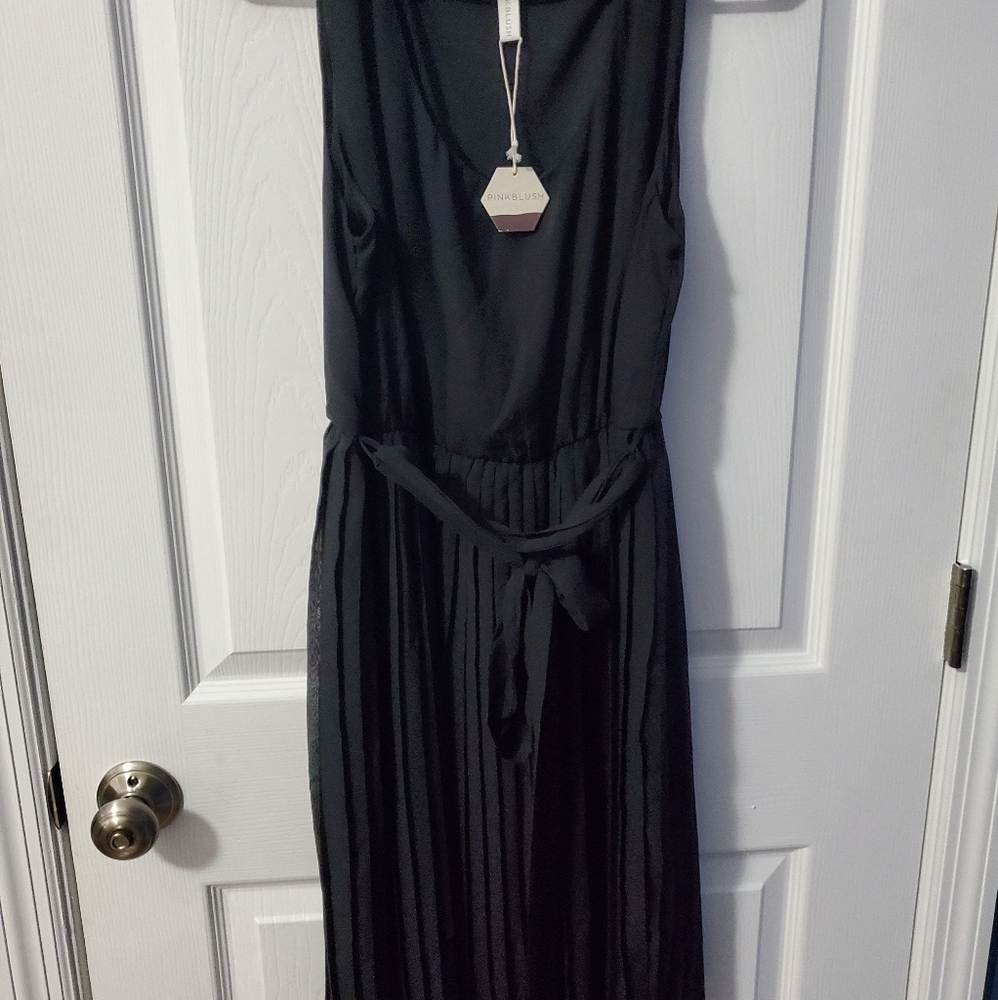 NWT pinkblush maternity dress